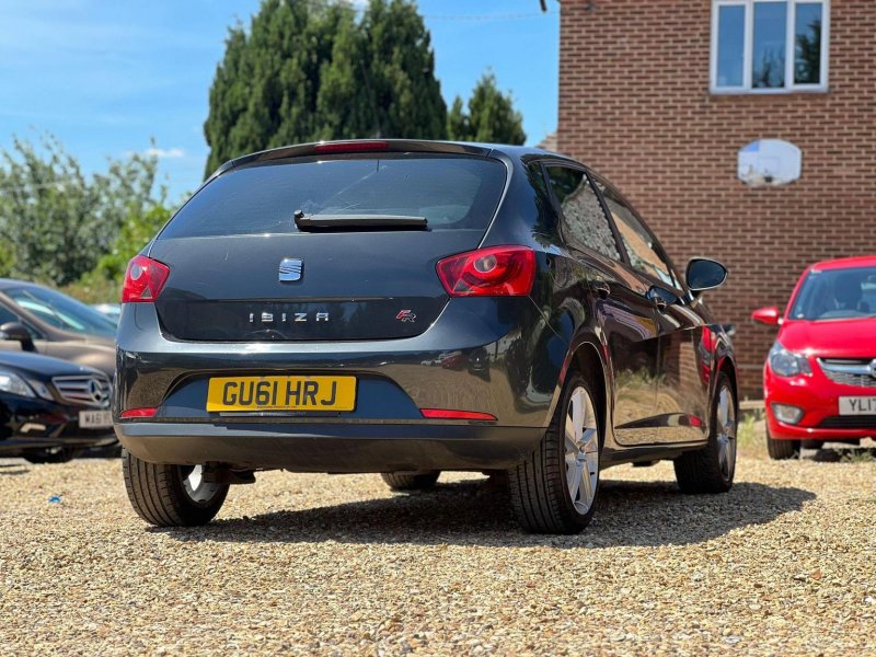 SEAT IBIZA