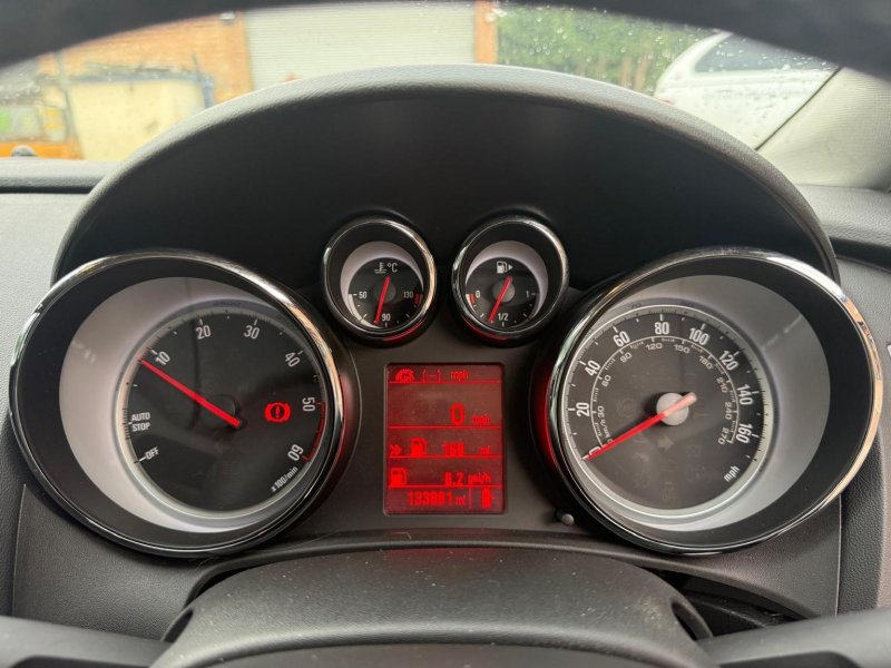 VAUXHALL ASTRA