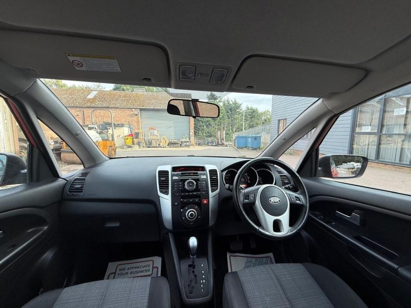 KIA VENGA